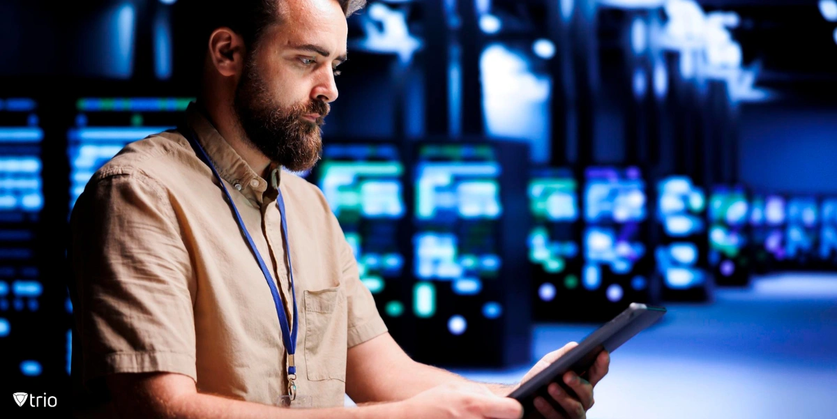 IT-Administrator erstellt einen Notfallwiederherstellungsplan