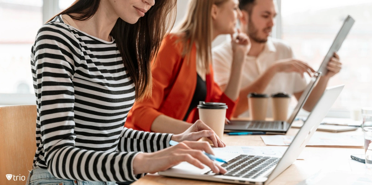 Employees working more efficiently with devices that have kiosk lockdown software installed on them