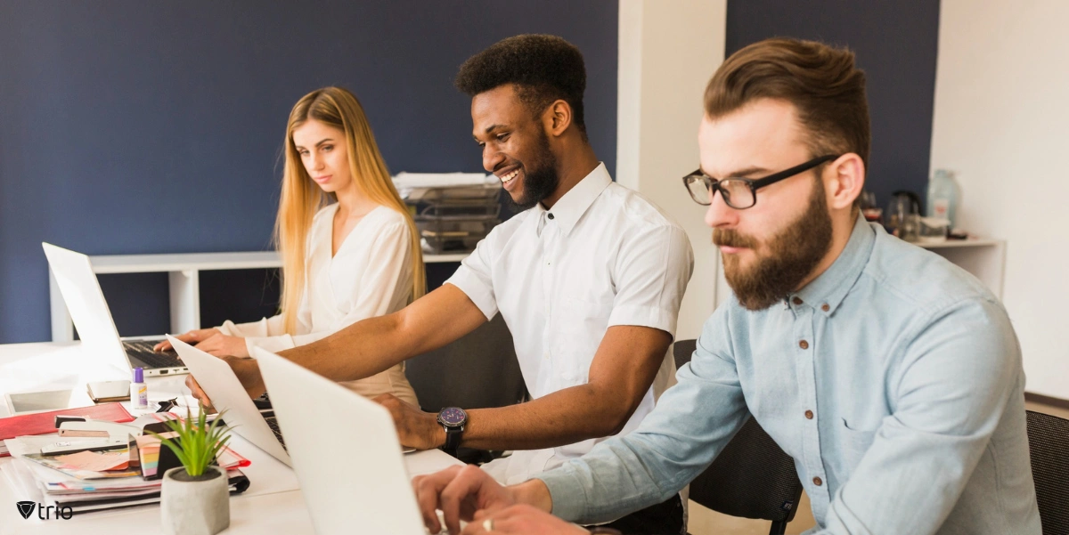 employees using different devices with IT compliance