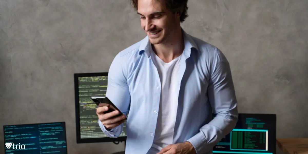 MDM integration workflow connecting enterprise mobility management console with Managed Google Play storefront.